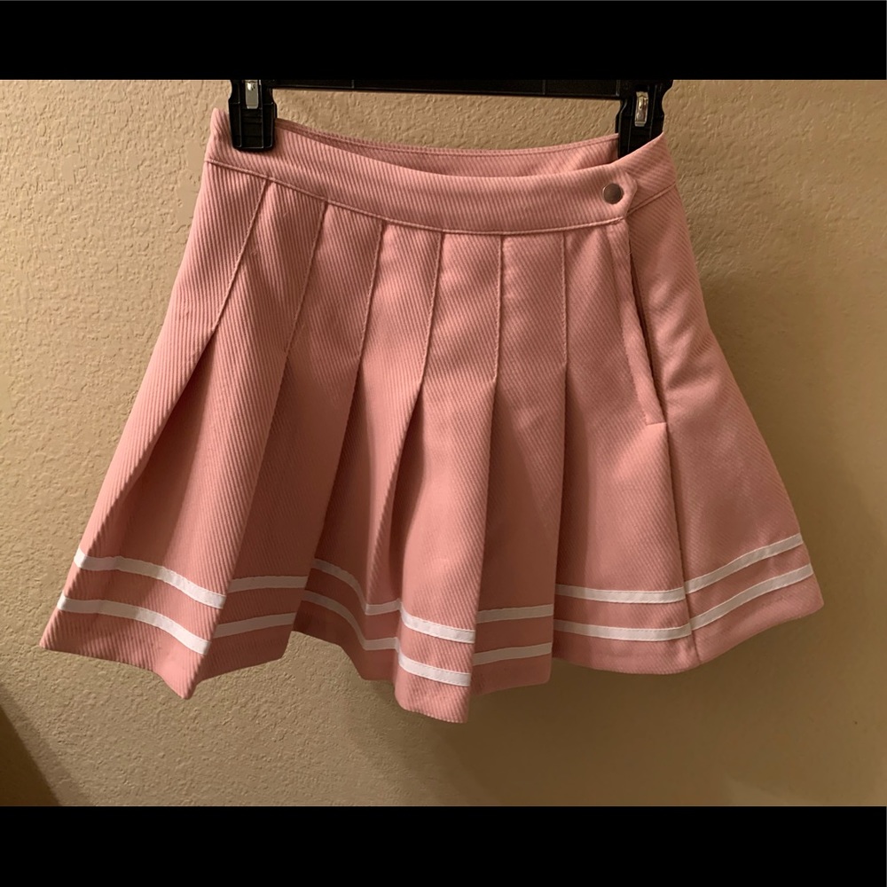 H&M cheerleader style varsity mini skirt